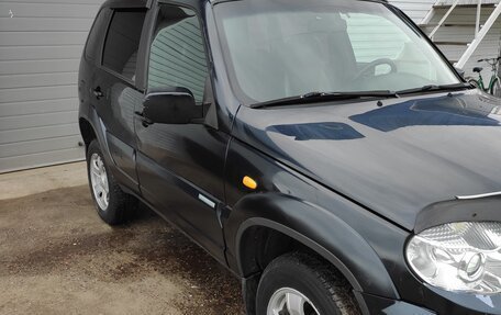Chevrolet Niva I рестайлинг, 2010 год, 384 000 рублей, 2 фотография