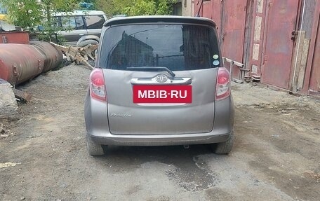 Toyota Ractis I, 2010 год, 150 000 рублей, 4 фотография