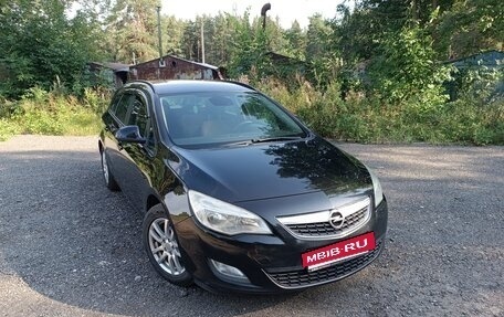 Opel Astra J, 2011 год, 720 000 рублей, 2 фотография