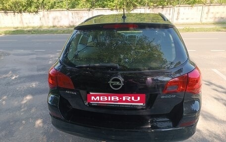 Opel Astra J, 2011 год, 720 000 рублей, 13 фотография