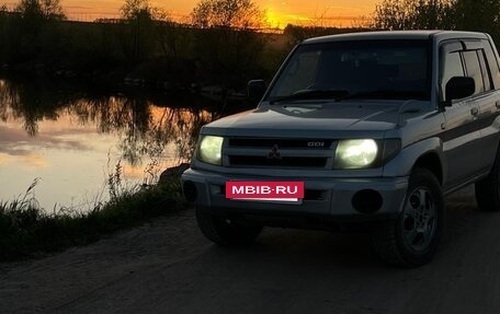 Mitsubishi Pajero iO, 1999 год, 390 000 рублей, 4 фотография