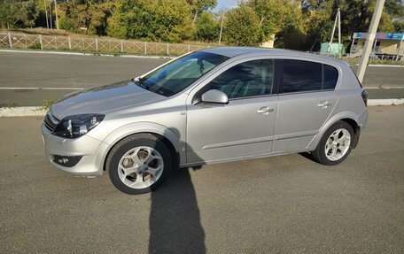 Opel Astra H, 2008 год, 600 000 рублей, 10 фотография