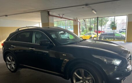 Infiniti QX70, 2015 год, 3 100 000 рублей, 2 фотография