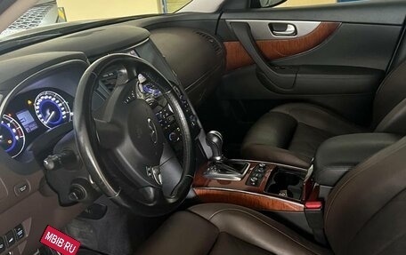 Infiniti QX70, 2015 год, 3 100 000 рублей, 5 фотография