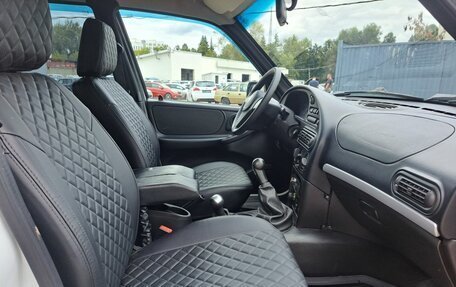 Chevrolet Niva I рестайлинг, 2016 год, 735 000 рублей, 11 фотография