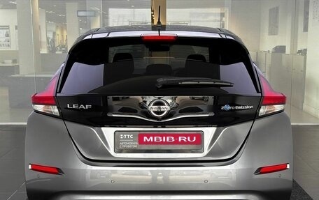 Nissan Leaf II, 2019 год, 1 479 000 рублей, 6 фотография