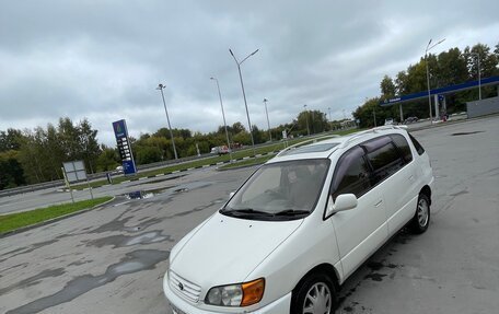 Toyota Ipsum II, 1999 год, 485 000 рублей, 7 фотография