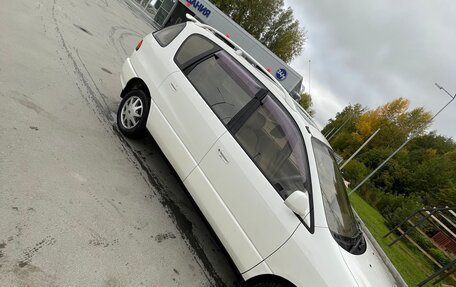 Toyota Ipsum II, 1999 год, 485 000 рублей, 3 фотография