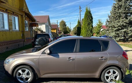 KIA cee'd I рестайлинг, 2009 год, 650 000 рублей, 3 фотография