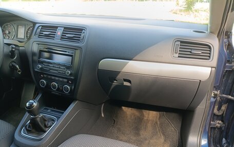 Volkswagen Jetta VI, 2013 год, 690 000 рублей, 15 фотография