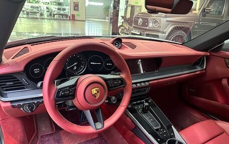 Porsche 911, 2022 год, 13 978 887 рублей, 7 фотография