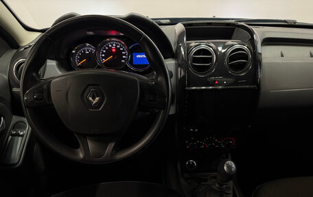 Renault Duster I рестайлинг, 2017 год, 1 087 000 рублей, 6 фотография