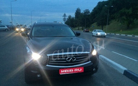 Infiniti FX II, 2011 год, 1 470 000 рублей, 1 фотография