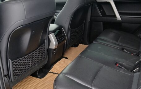 Toyota Land Cruiser Prado 150 рестайлинг 2, 2018 год, 5 500 000 рублей, 17 фотография