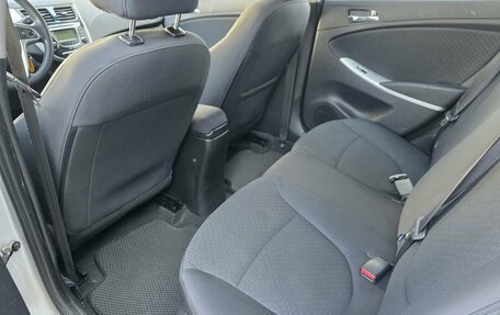 Hyundai Solaris II рестайлинг, 2013 год, 770 000 рублей, 10 фотография