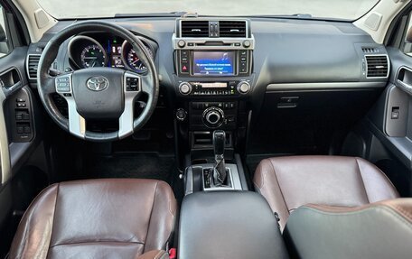 Toyota Land Cruiser Prado 150 рестайлинг 2, 2016 год, 4 050 000 рублей, 12 фотография