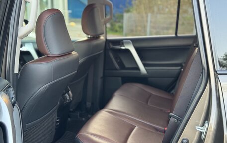 Toyota Land Cruiser Prado 150 рестайлинг 2, 2016 год, 4 050 000 рублей, 15 фотография
