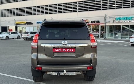 Toyota Land Cruiser Prado 150 рестайлинг 2, 2016 год, 4 050 000 рублей, 4 фотография