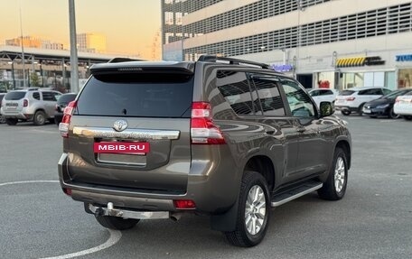 Toyota Land Cruiser Prado 150 рестайлинг 2, 2016 год, 4 050 000 рублей, 5 фотография
