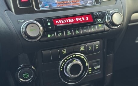 Toyota Land Cruiser Prado 150 рестайлинг 2, 2016 год, 4 050 000 рублей, 17 фотография