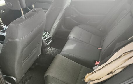 Volkswagen Passat B8 рестайлинг, 2018 год, 1 800 000 рублей, 8 фотография