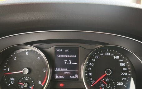 Volkswagen Passat B8 рестайлинг, 2018 год, 1 800 000 рублей, 13 фотография