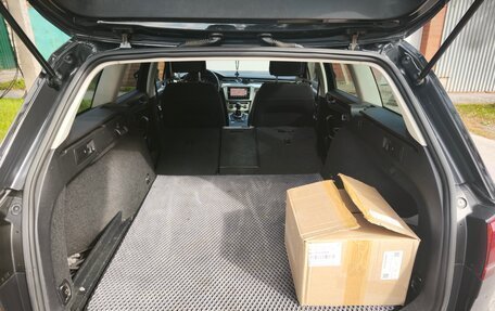 Volkswagen Passat B8 рестайлинг, 2018 год, 1 800 000 рублей, 15 фотография