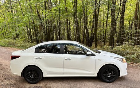 KIA Rio IV, 2018 год, 999 000 рублей, 7 фотография