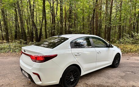 KIA Rio IV, 2018 год, 999 000 рублей, 6 фотография