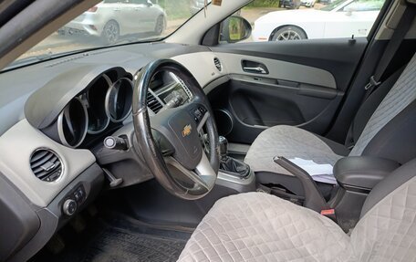 Chevrolet Cruze II, 2012 год, 670 000 рублей, 9 фотография