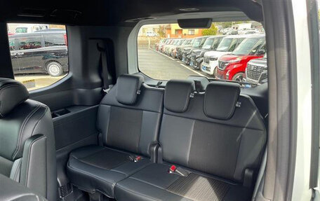 Honda Stepwgn, 2022 год, 2 560 000 рублей, 11 фотография