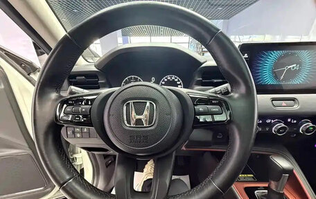 Honda Vezel, 2023 год, 1 800 035 рублей, 10 фотография