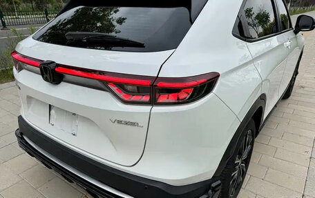 Honda Vezel, 2023 год, 1 850 035 рублей, 10 фотография