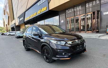 Honda Vezel, 2021 год, 1 500 035 рублей, 3 фотография