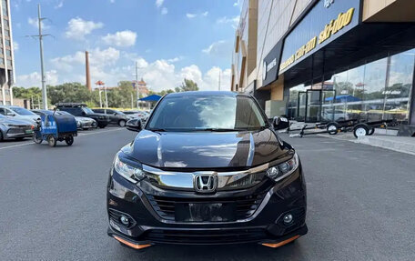 Honda Vezel, 2021 год, 1 500 035 рублей, 2 фотография