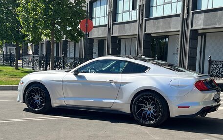 Ford Mustang VI рестайлинг, 2019 год, 2 670 000 рублей, 3 фотография