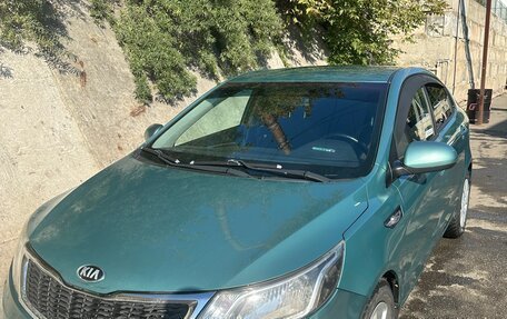 KIA Rio III рестайлинг, 2013 год, 840 000 рублей, 3 фотография