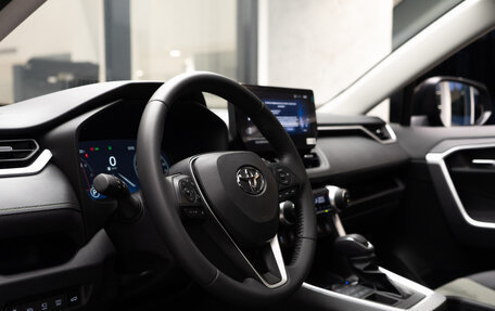 Toyota RAV4, 2025 год, 4 499 000 рублей, 17 фотография