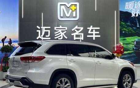 Toyota Highlander III, 2021 год, 2 380 200 рублей, 6 фотография