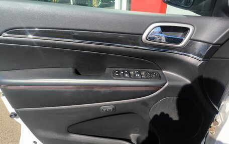 Jeep Grand Cherokee, 2018 год, 3 900 000 рублей, 21 фотография