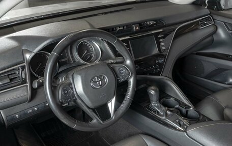 Toyota Camry, 2018 год, 2 579 254 рублей, 3 фотография