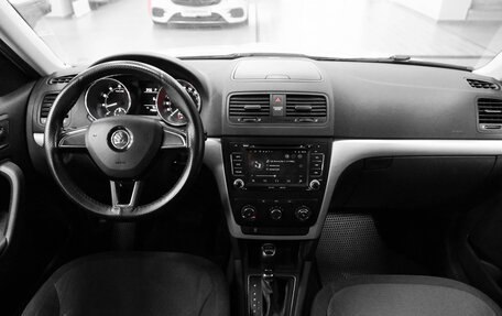 Skoda Yeti I рестайлинг, 2015 год, 1 130 000 рублей, 16 фотография