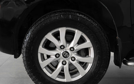 Toyota Land Cruiser 200, 2011 год, 2 950 000 рублей, 8 фотография