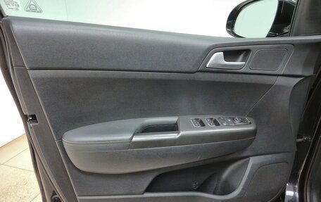 KIA Sportage IV рестайлинг, 2018 год, 2 050 000 рублей, 7 фотография