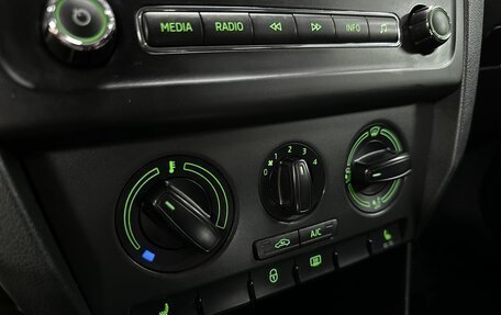 Skoda Rapid I, 2014 год, 1 043 000 рублей, 16 фотография