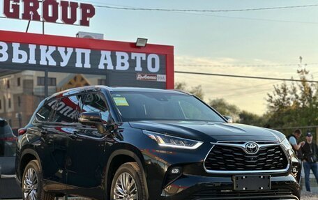 Toyota Highlander, 2025 год, 5 200 000 рублей, 2 фотография