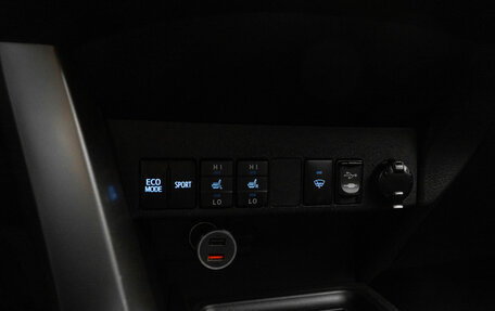 Toyota RAV4, 2013 год, 1 530 000 рублей, 20 фотография