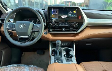 Toyota Highlander, 2025 год, 5 200 000 рублей, 18 фотография