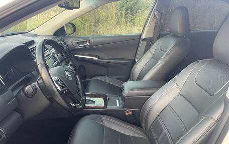 Toyota Camry, 2017 год, 2 143 000 рублей, 7 фотография