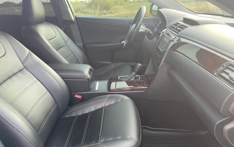 Toyota Camry, 2017 год, 2 143 000 рублей, 13 фотография